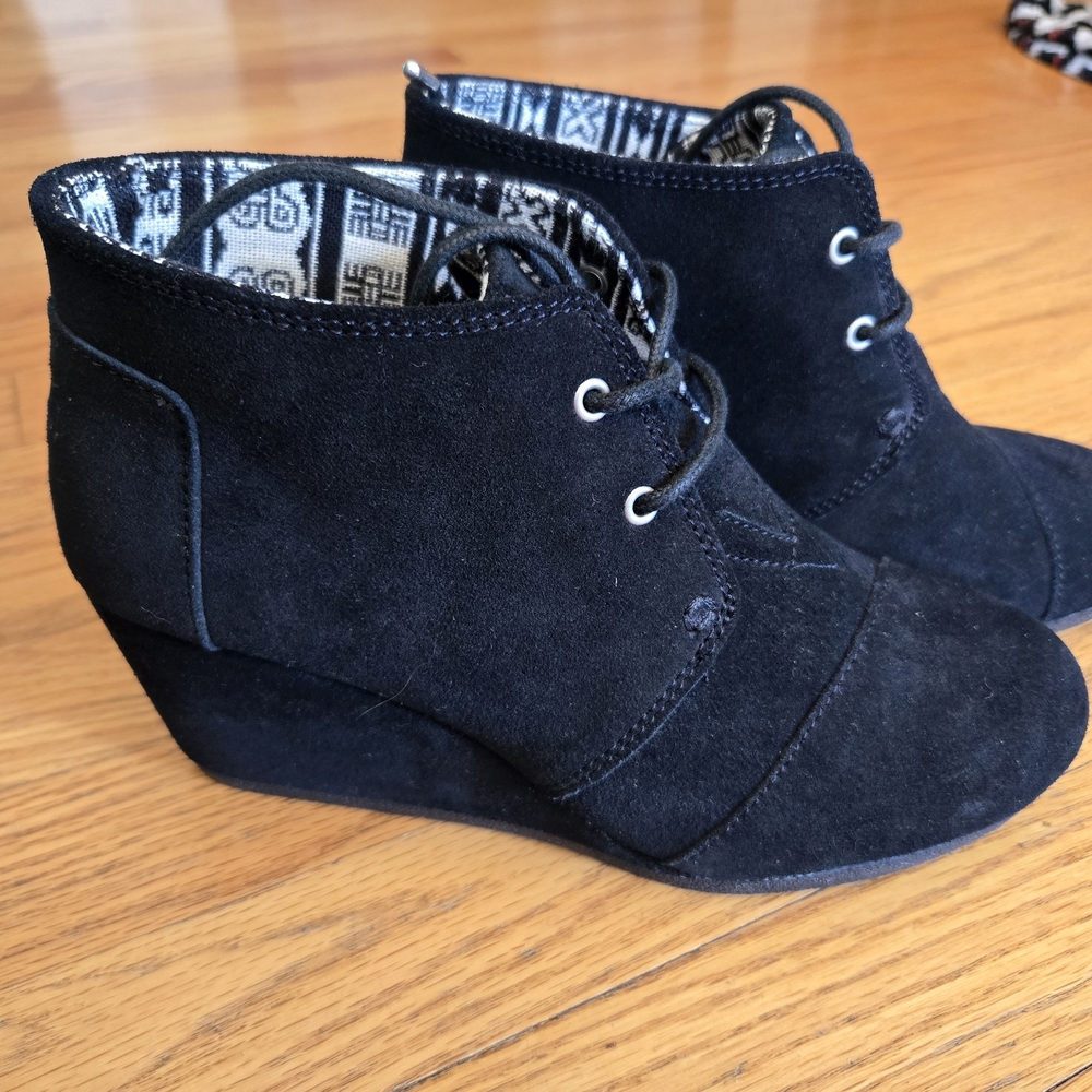 Toms Black Suede Lace-Up Wedge Ankle Booties